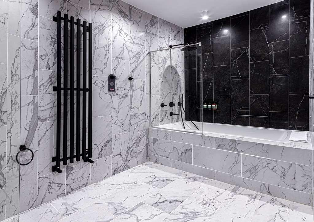 Hotel The Basilian Minsk, Curio Collection By Hilton Exterior foto